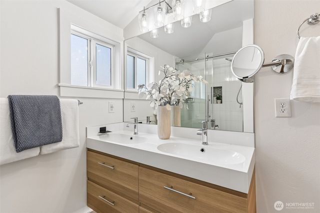 1302 NW 90th Street, Seattle, WA 98117