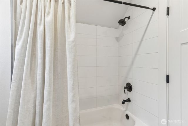 1302 NW 90th Street, Seattle, WA 98117