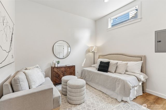 1302 NW 90th Street, Seattle, WA 98117