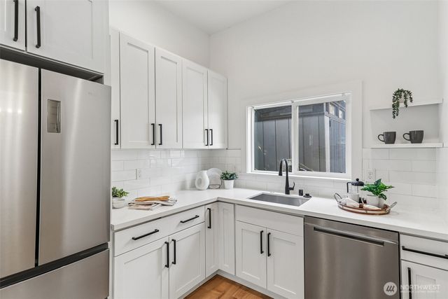 1302 NW 90th Street, Seattle, WA 98117