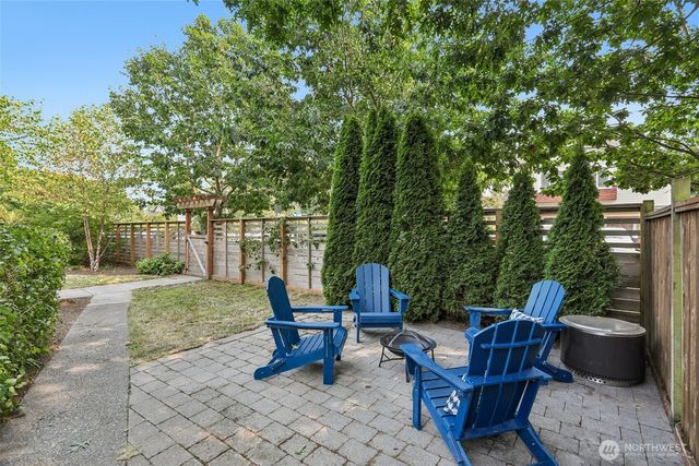 1302 NW 90th Street, Seattle, WA 98117