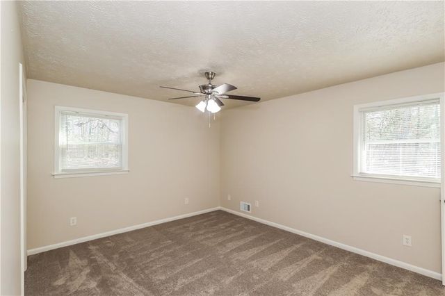 370 Valiant Lane, Riverdale, GA 30274