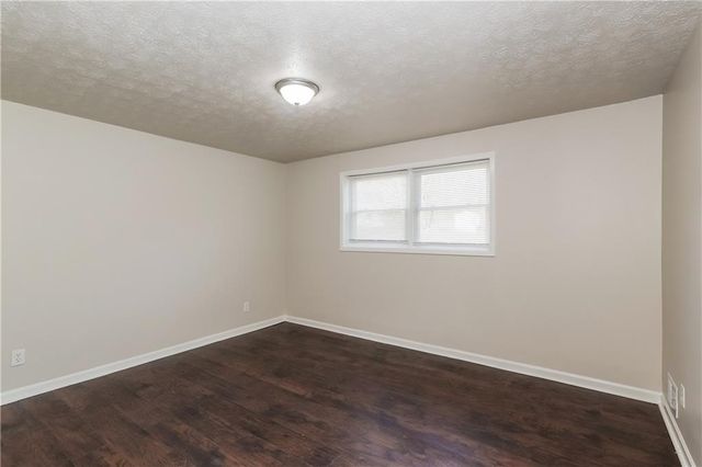 370 Valiant Lane, Riverdale, GA 30274