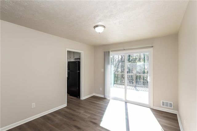 370 Valiant Lane, Riverdale, GA 30274