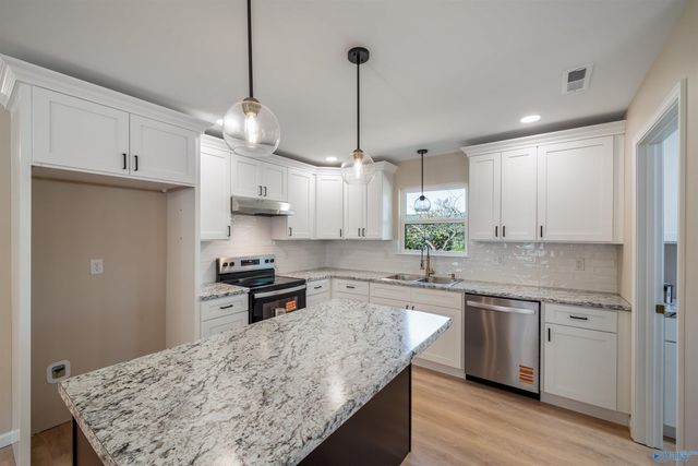 1400 Sanders Avenue NE, Fort Payne, AL 35967