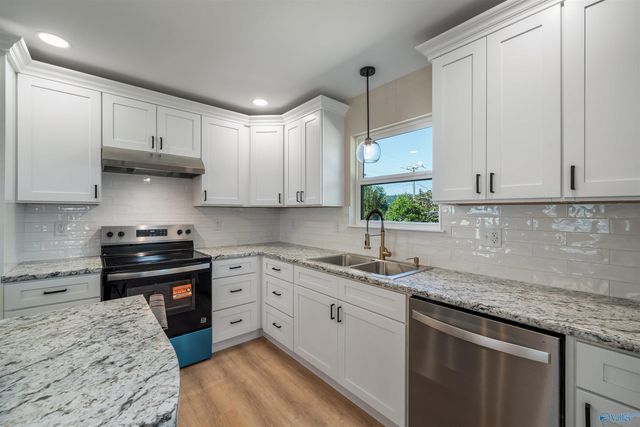 1400 Sanders Avenue NE, Fort Payne, AL 35967