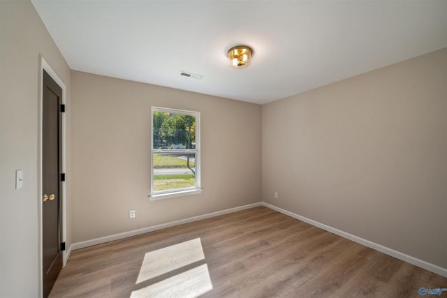 1400 Sanders Avenue NE, Fort Payne, AL 35967