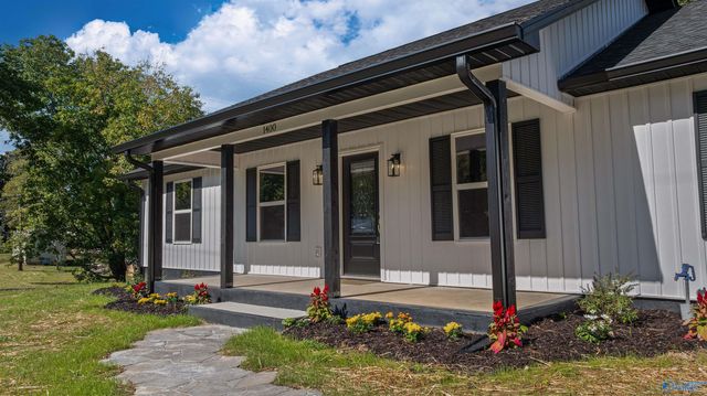 1400 Sanders Avenue NE, Fort Payne, AL 35967