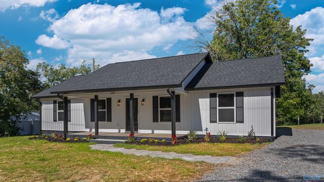 1400 Sanders Avenue NE, Fort Payne, AL 35967