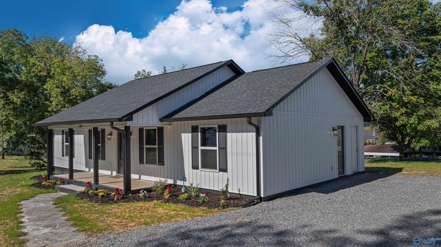 1400 Sanders Avenue NE, Fort Payne, AL 35967