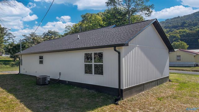 1400 Sanders Avenue NE, Fort Payne, AL 35967