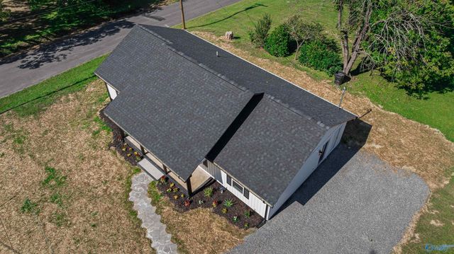 1400 Sanders Avenue NE, Fort Payne, AL 35967