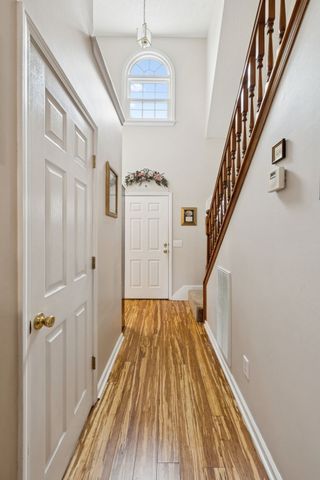 1524 Quantum Ct, Murfreesboro, TN 37128