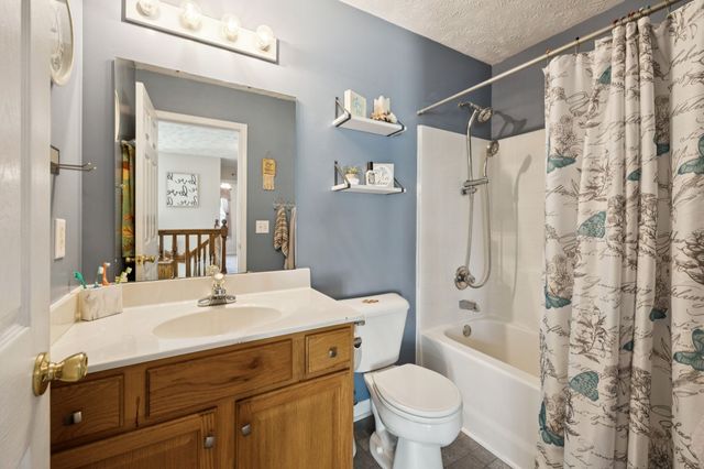 1524 Quantum Ct, Murfreesboro, TN 37128