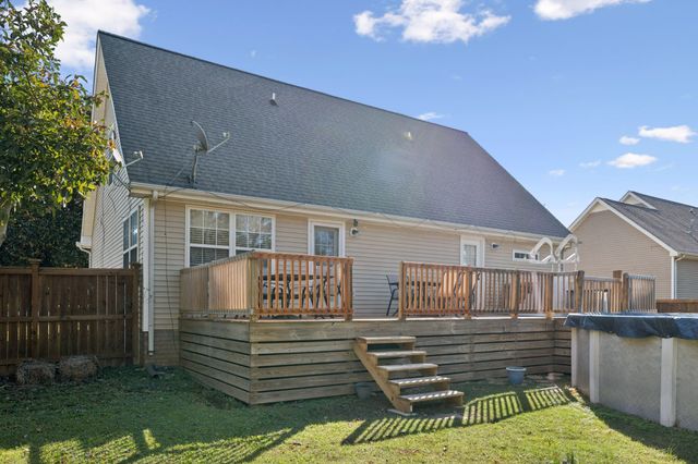 1524 Quantum Ct, Murfreesboro, TN 37128