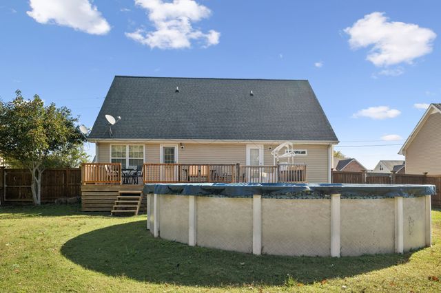 1524 Quantum Ct, Murfreesboro, TN 37128