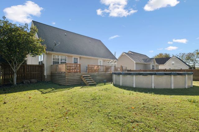 1524 Quantum Ct, Murfreesboro, TN 37128