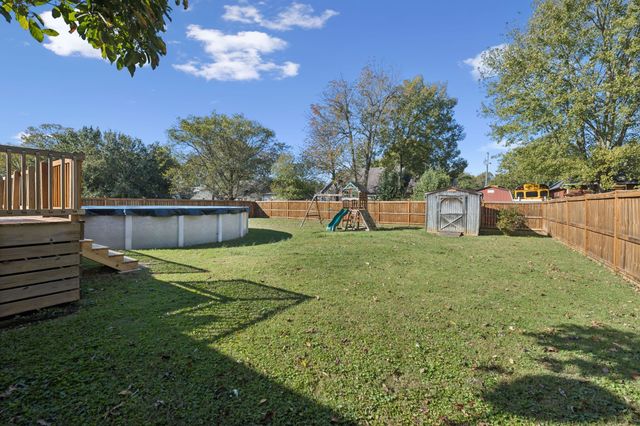 1524 Quantum Ct, Murfreesboro, TN 37128