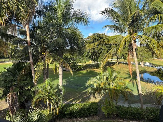 20442 NE 34th Court 13, Aventura, FL 33180