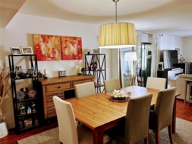 20442 NE 34th Court 13, Aventura, FL 33180
