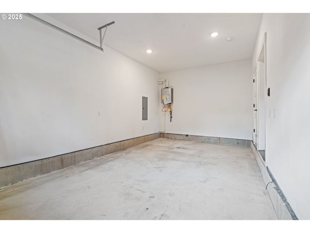 219 MAIN St, White Salmon, WA 98672