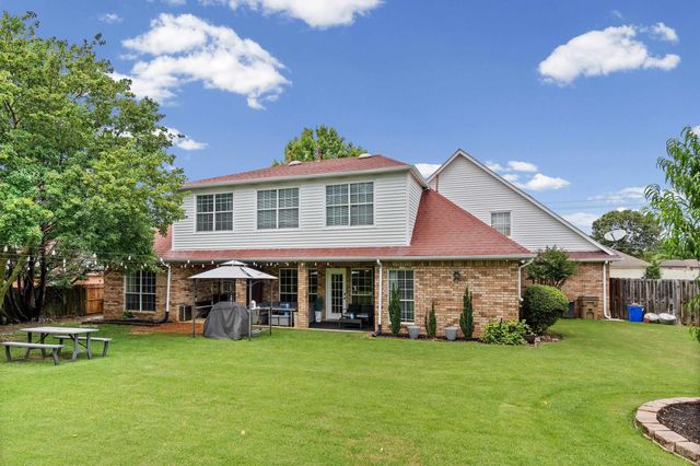 8231 MEADOW VALE DR, Memphis, TN 38125