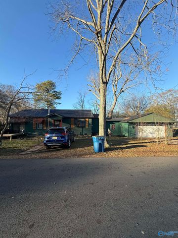 901 Snowden Drive, Boaz, AL 35957