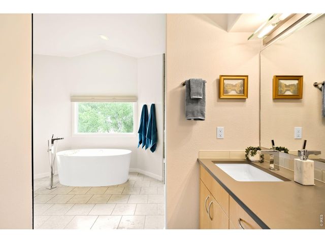 4381 Pebble Beach Dr, Longmont, CO 80503