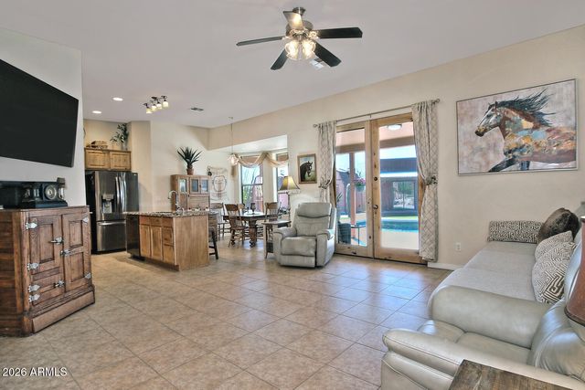 1111 E SUPERSTITION Boulevard, Apache Junction, AZ 85119