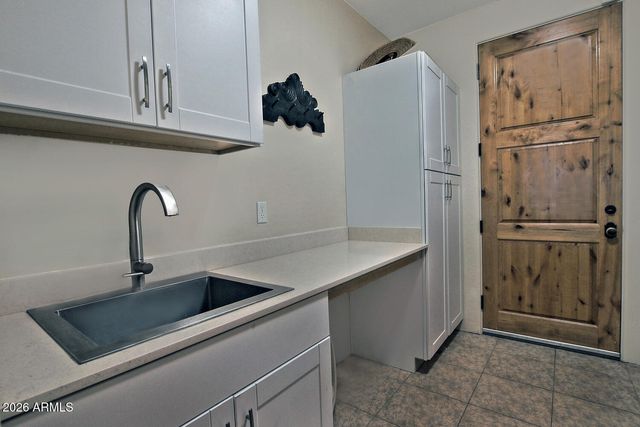 1111 E SUPERSTITION Boulevard, Apache Junction, AZ 85119