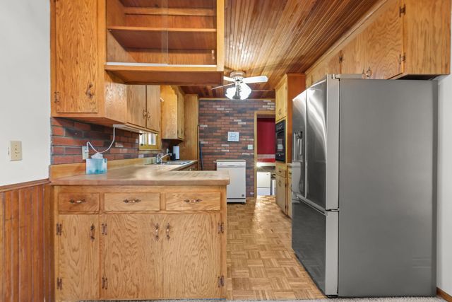 518 12th Avenue NW, New Brighton, MN 55112