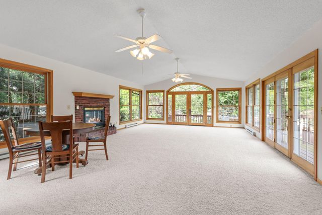 518 12th Avenue NW, New Brighton, MN 55112