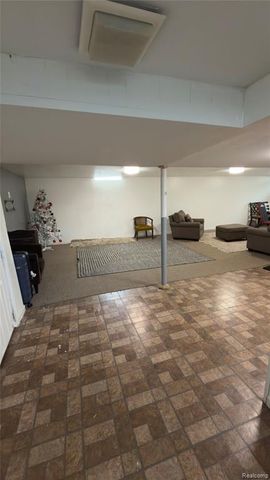 24104 Hass Street, Dearborn Heights, MI 48127