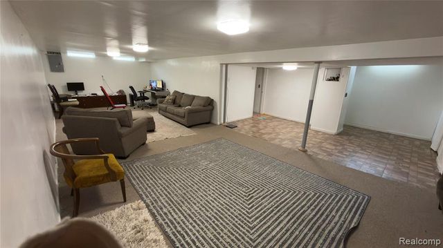 24104 Hass Street, Dearborn Heights, MI 48127