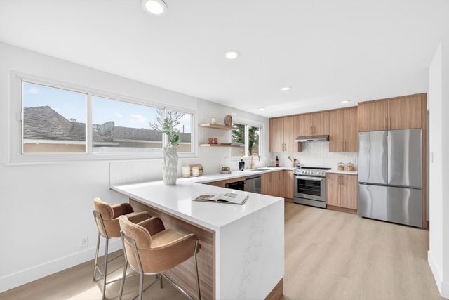 659 Parkview Circle, Pacifica, CA 94044