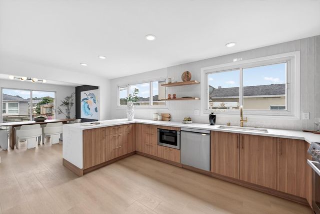 659 Parkview Circle, Pacifica, CA 94044