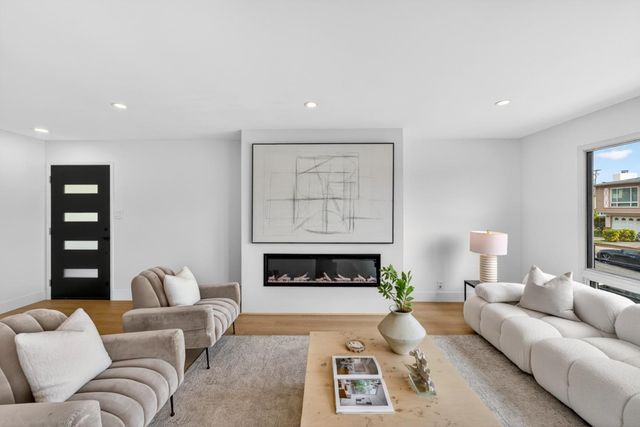 659 Parkview Circle, Pacifica, CA 94044