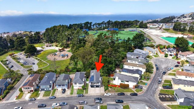 659 Parkview Circle, Pacifica, CA 94044