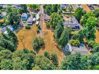 14286 Se UPPER ALDERCREST Dr 2, Milwaukie, OR 97267