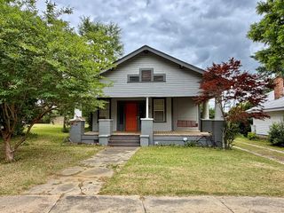 111 Pettus, Dothan, AL 36301