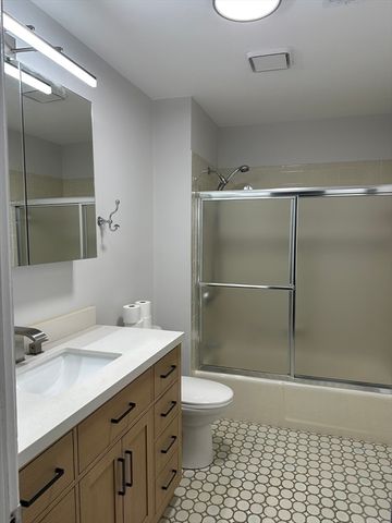 1757 Beacon St 1, Brookline, MA 02445