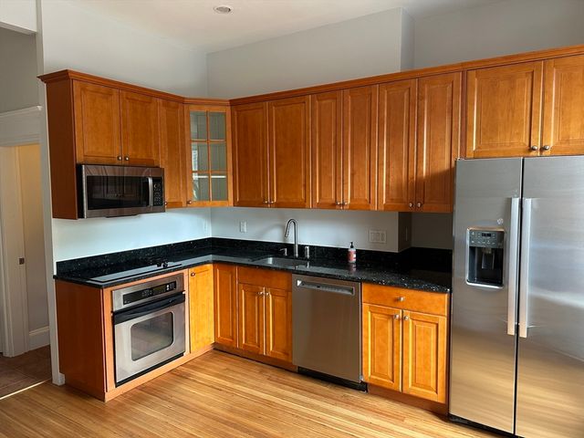 1757 Beacon St 1, Brookline, MA 02445