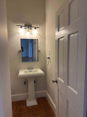 1757 Beacon St 1, Brookline, MA 02445