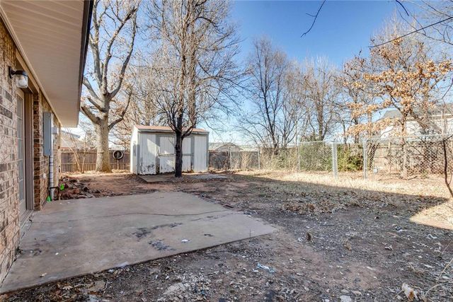 809 Holly Hill Road, Edmond, OK 73003