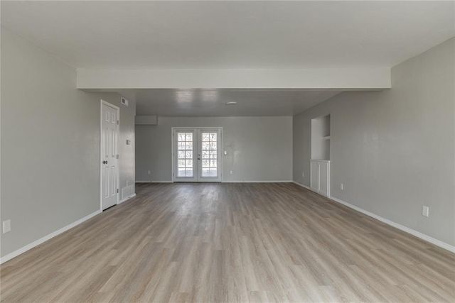 809 Holly Hill Road, Edmond, OK 73003