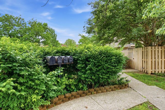 401 Redding Road 7, Lexington, KY 40517