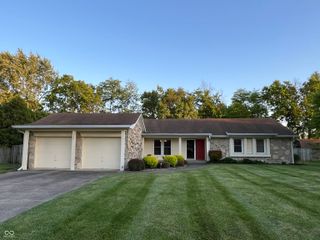 725 Green Meadow Drive, Greenwood, IN 46143