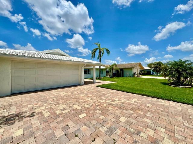4037 TOPSAIL TRAIL, New Port Richey, FL 34652