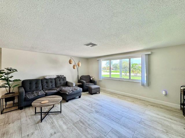 4037 TOPSAIL TRAIL, New Port Richey, FL 34652