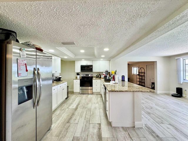 4037 TOPSAIL TRAIL, New Port Richey, FL 34652